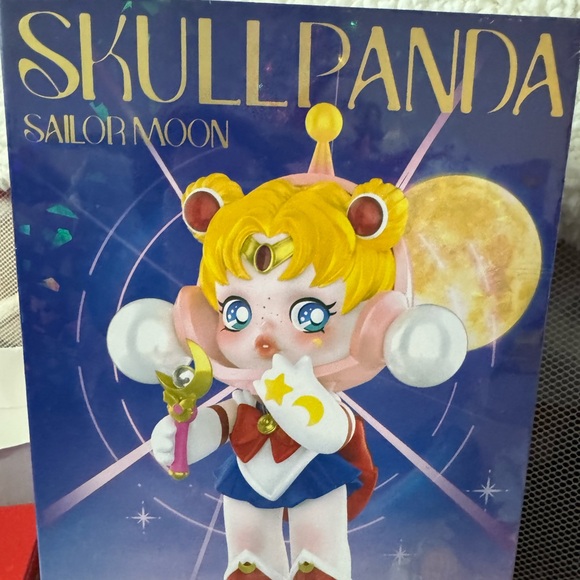 SKULLPANDA Sailormoon.From POPMART x BANDAI COLLECTIBLE FIGURE